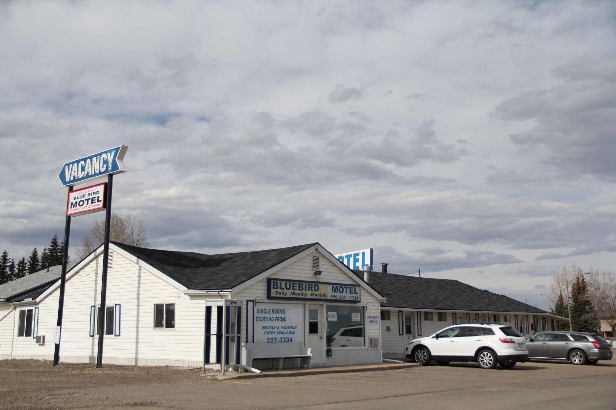 Bluebird Motel Innisfail Exterior foto